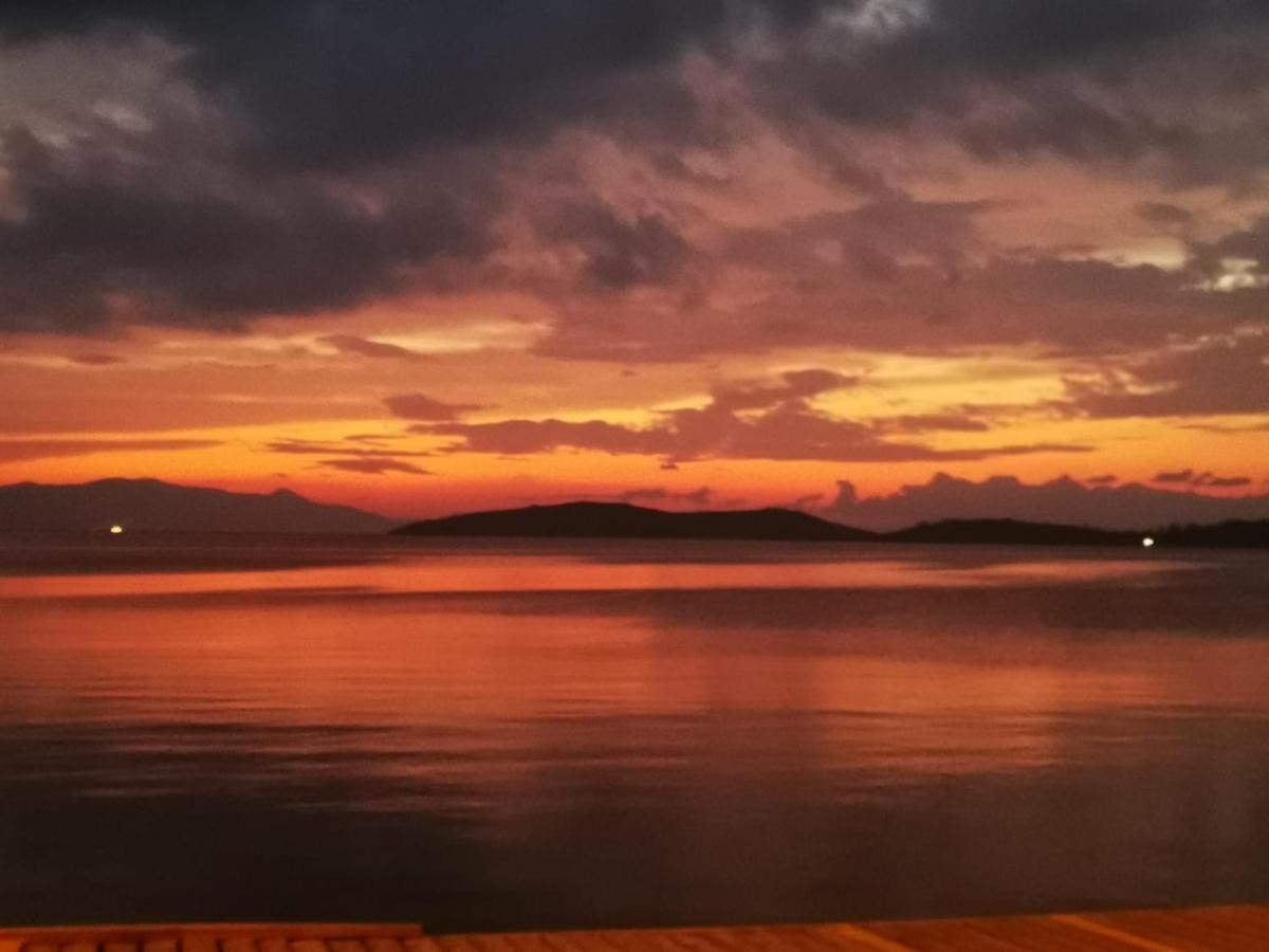 Limon Otel Foça Luaran gambar